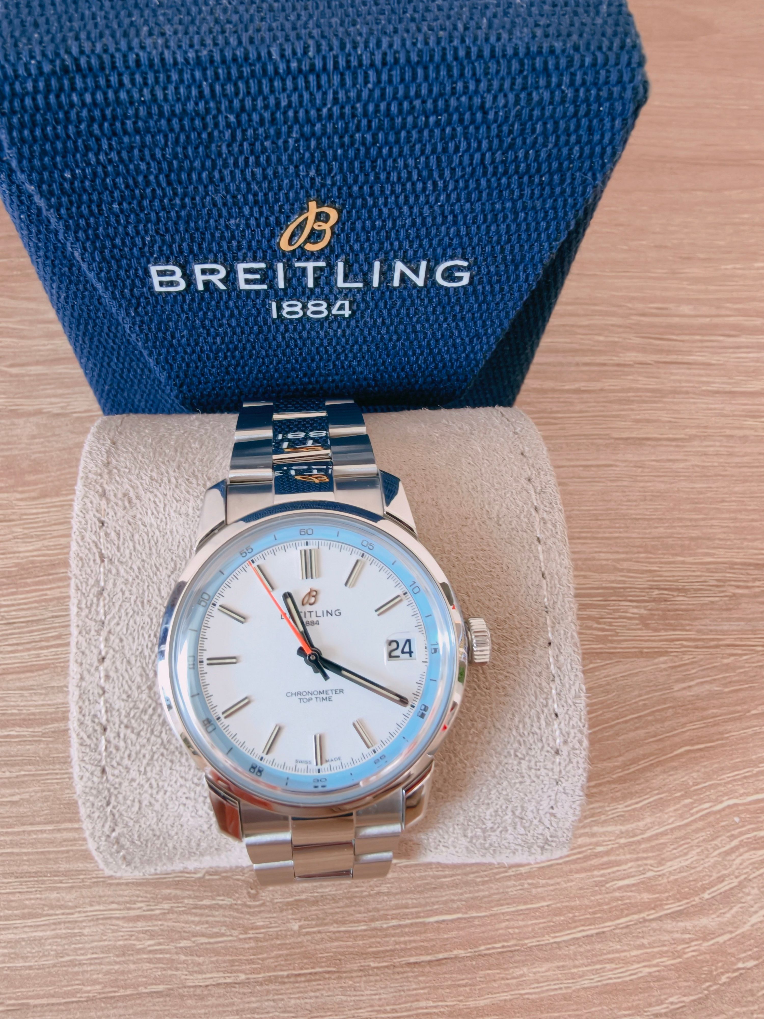 Breitling Top time b31