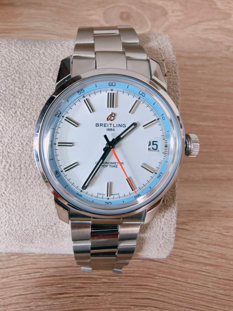 Breitling Top time b31 — foto