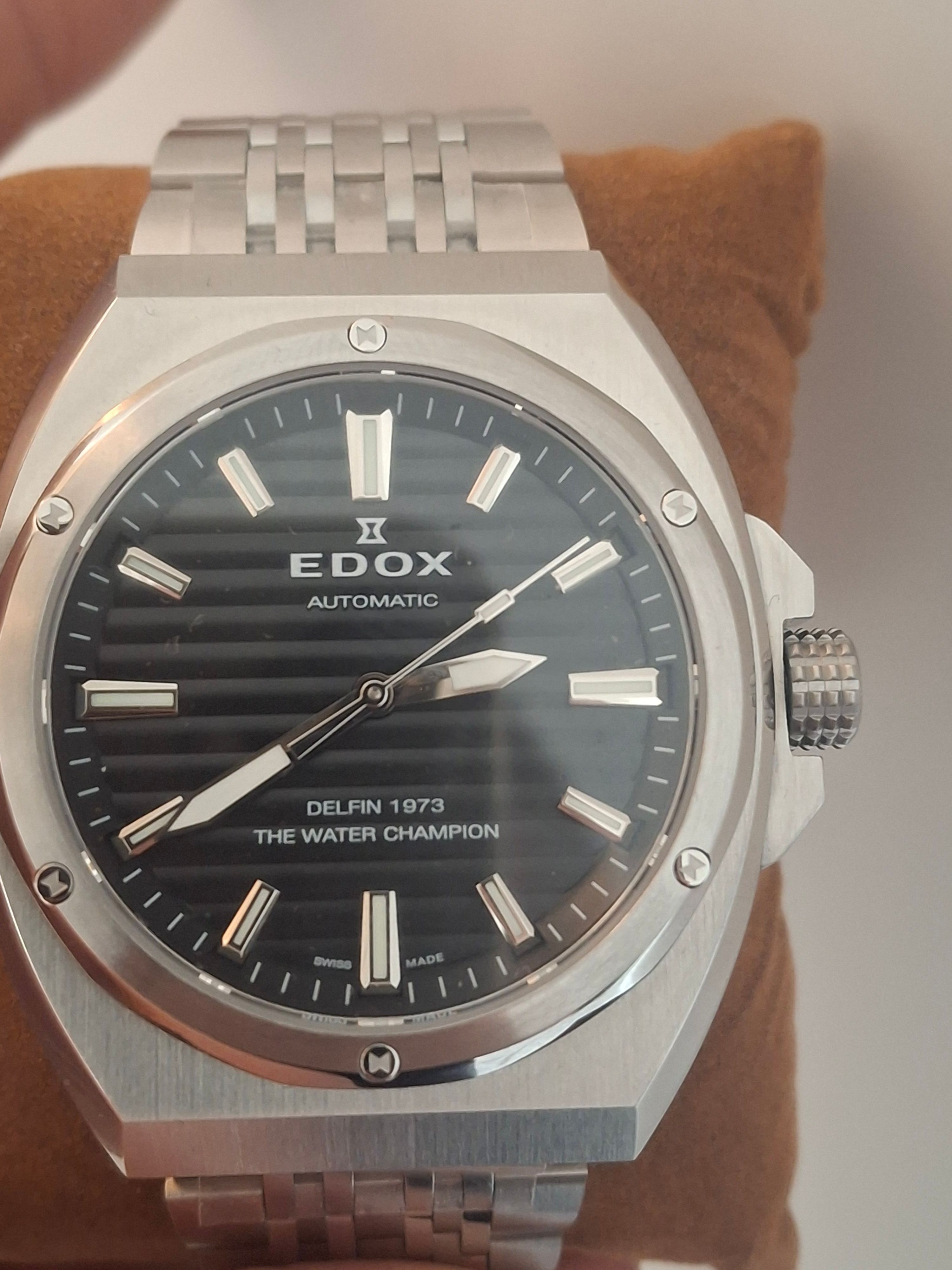 Edox delfin — foto