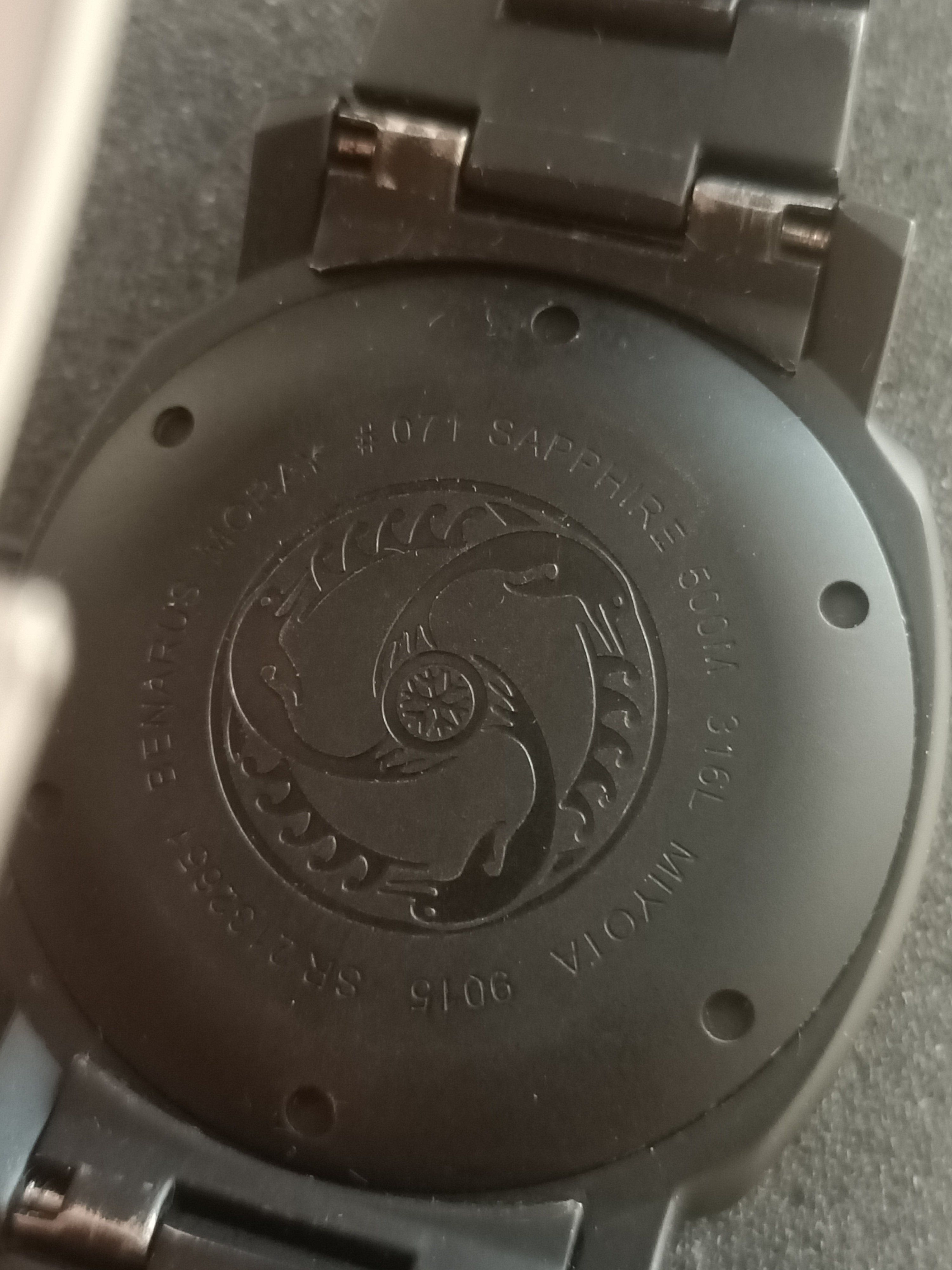 Benarus Moray 44mm — foto