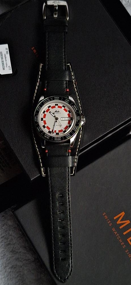 Mido ocean star worldtimer — foto