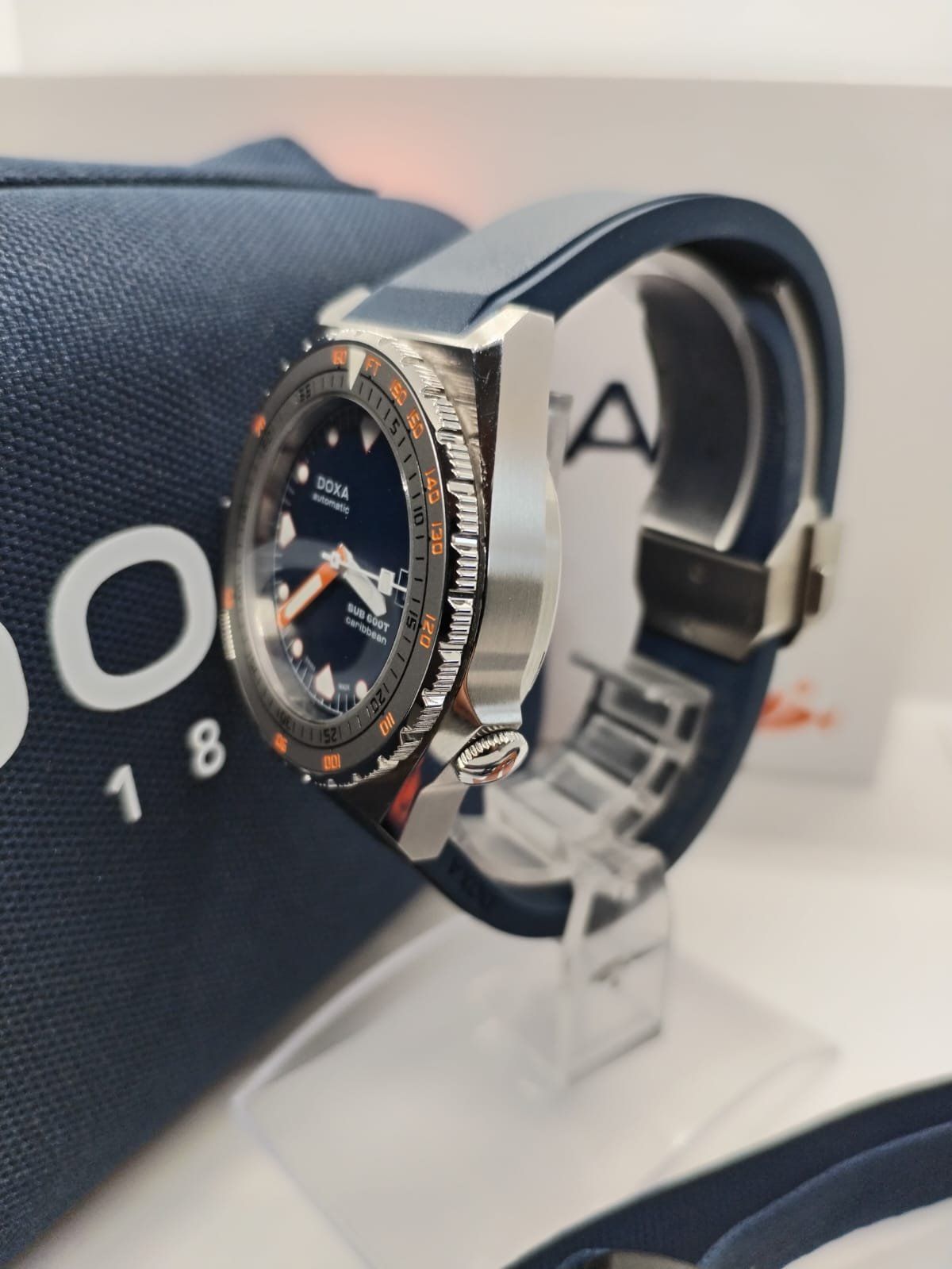 Doxa 600T Caribbean — foto