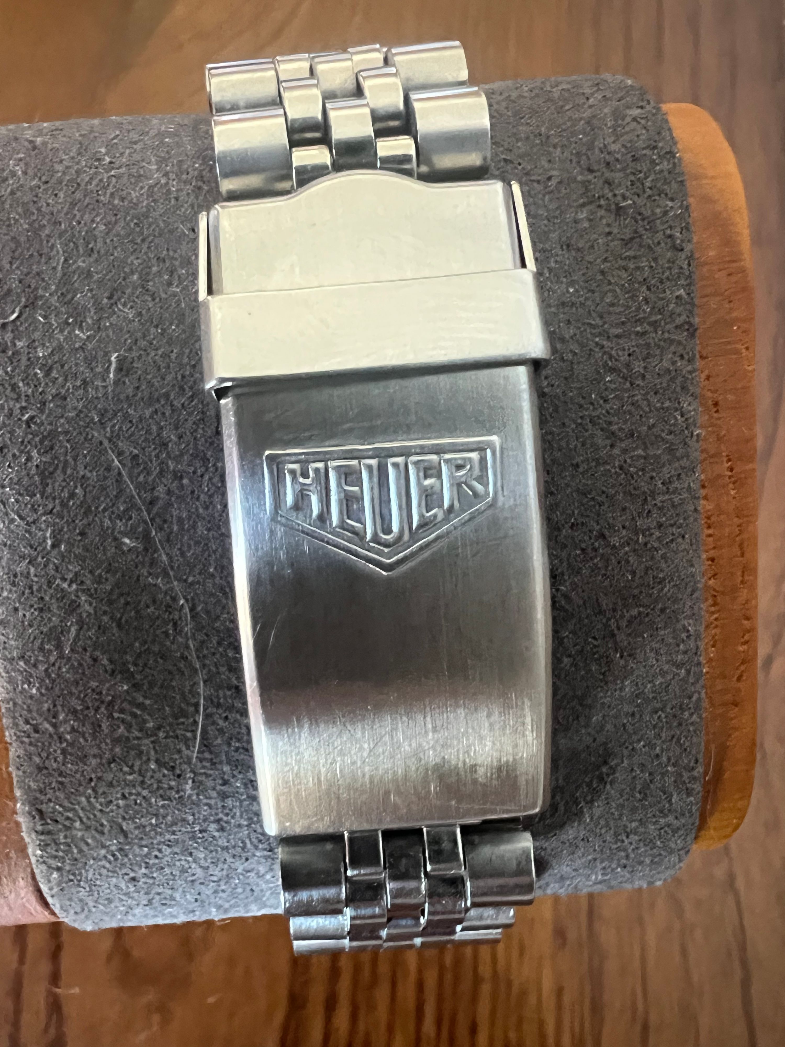 TAG Heuer 2000 Professional — foto