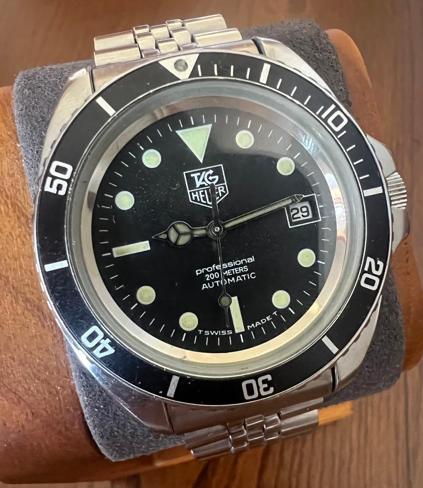 TAG Heuer 2000 Professional — foto