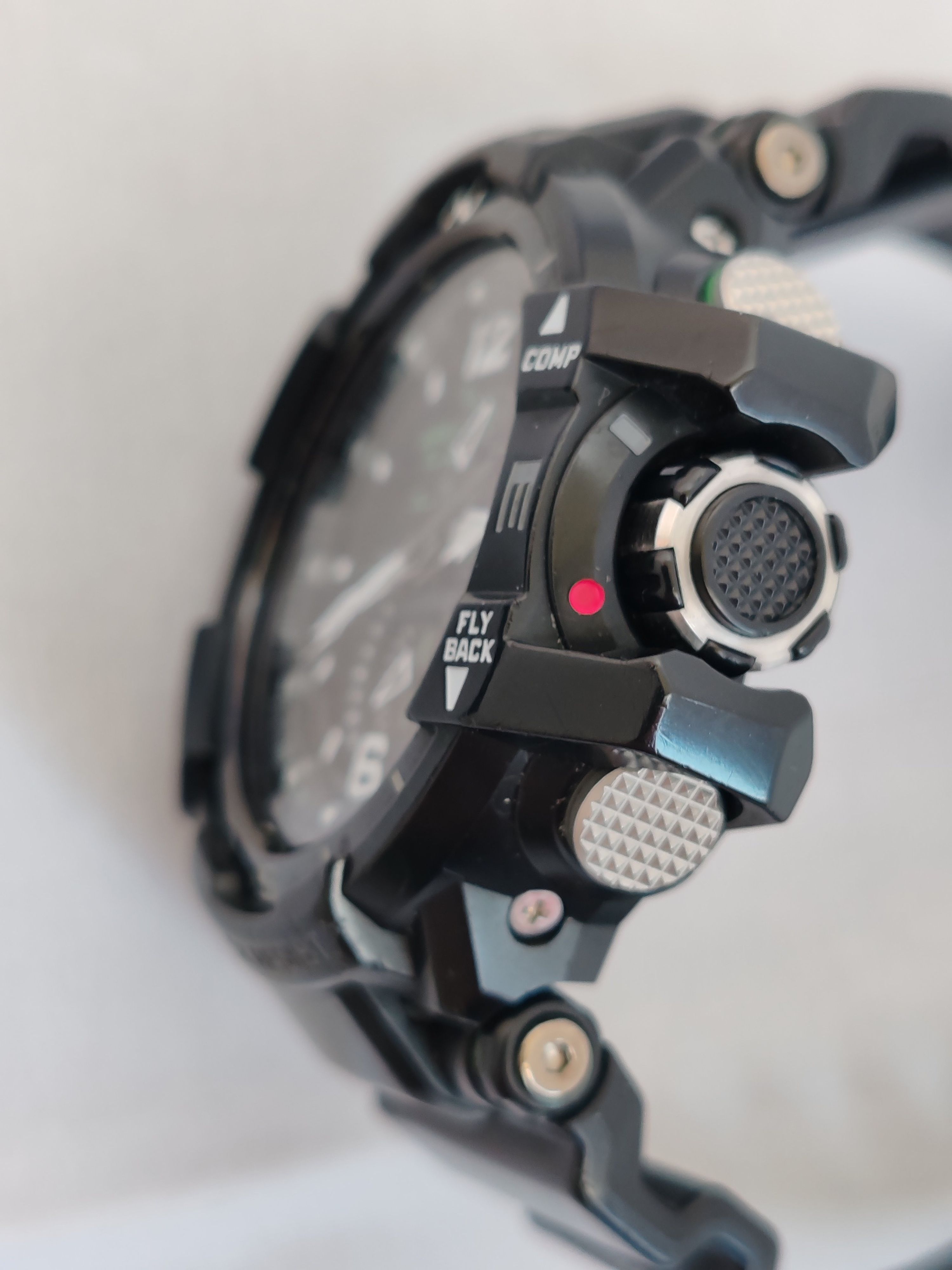 Casio G-shock gw-a1100 — foto