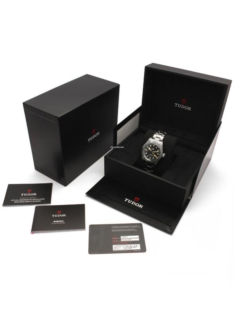 Tudor black bay pro — foto