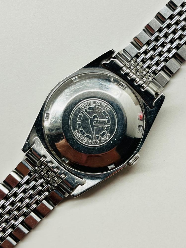 Bulova Datejust — foto