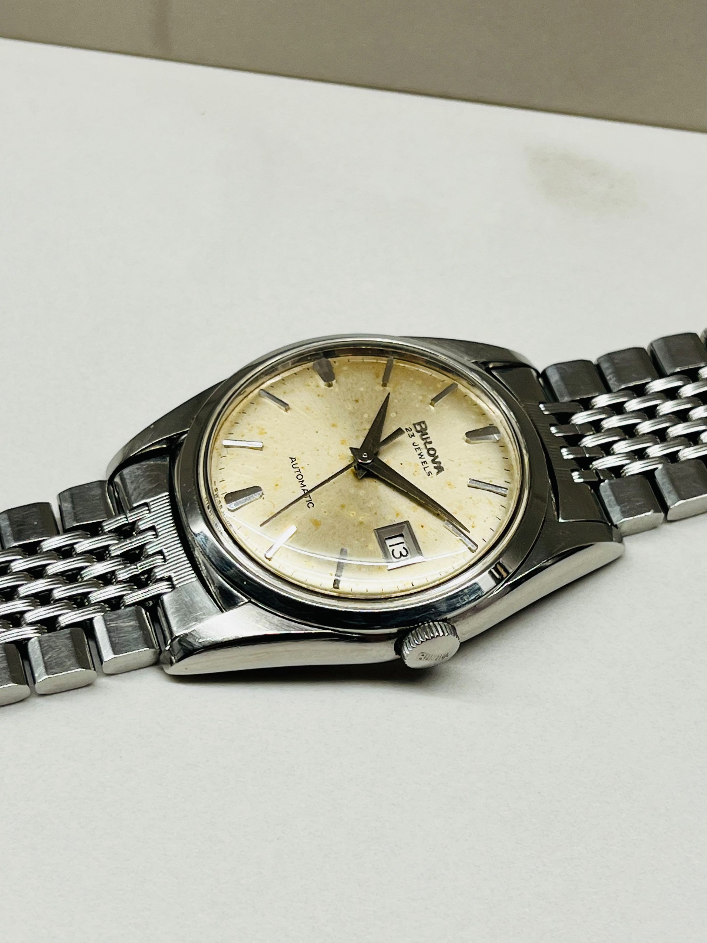 Bulova Datejust — foto