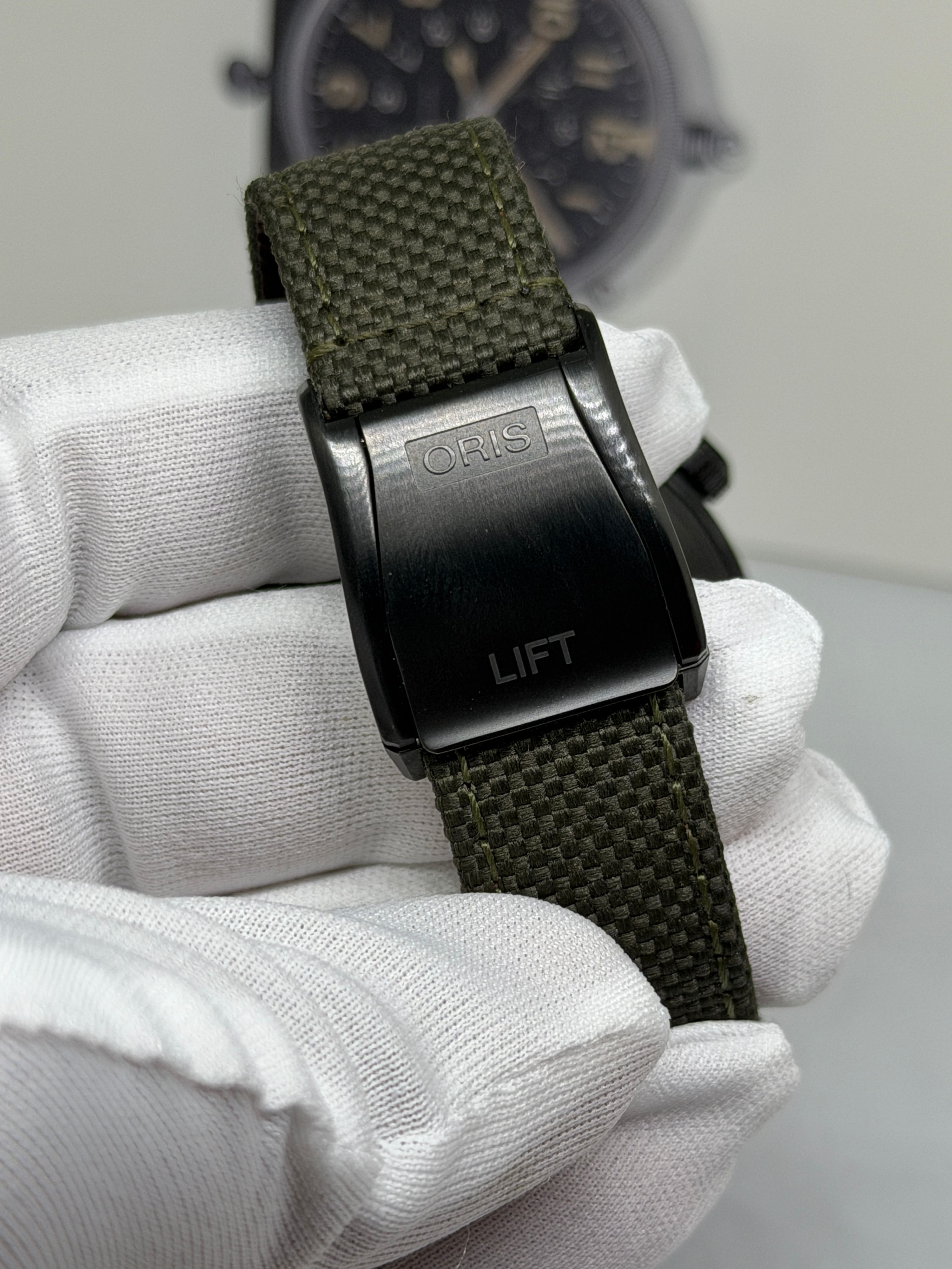 Oris Pro Pilot Altimeter — foto