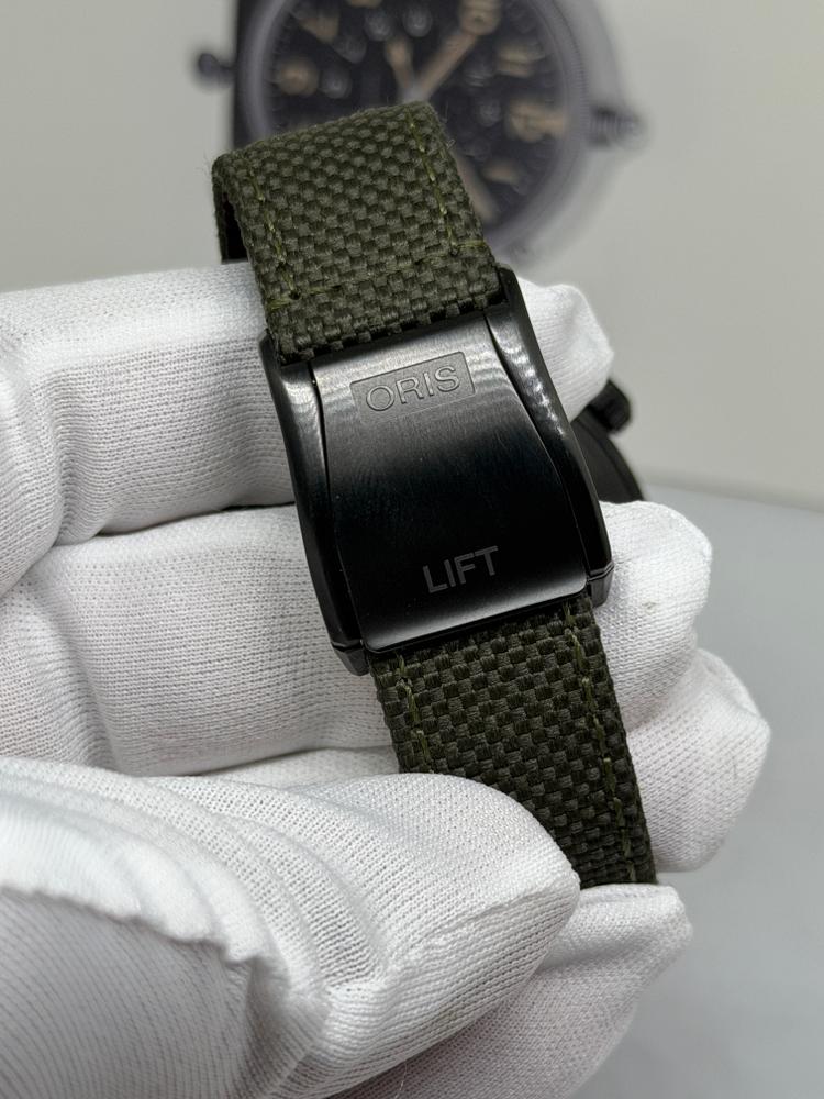 Oris Pro Pilot Altimeter — foto