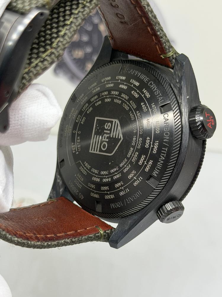 Oris Pro Pilot Altimeter — foto