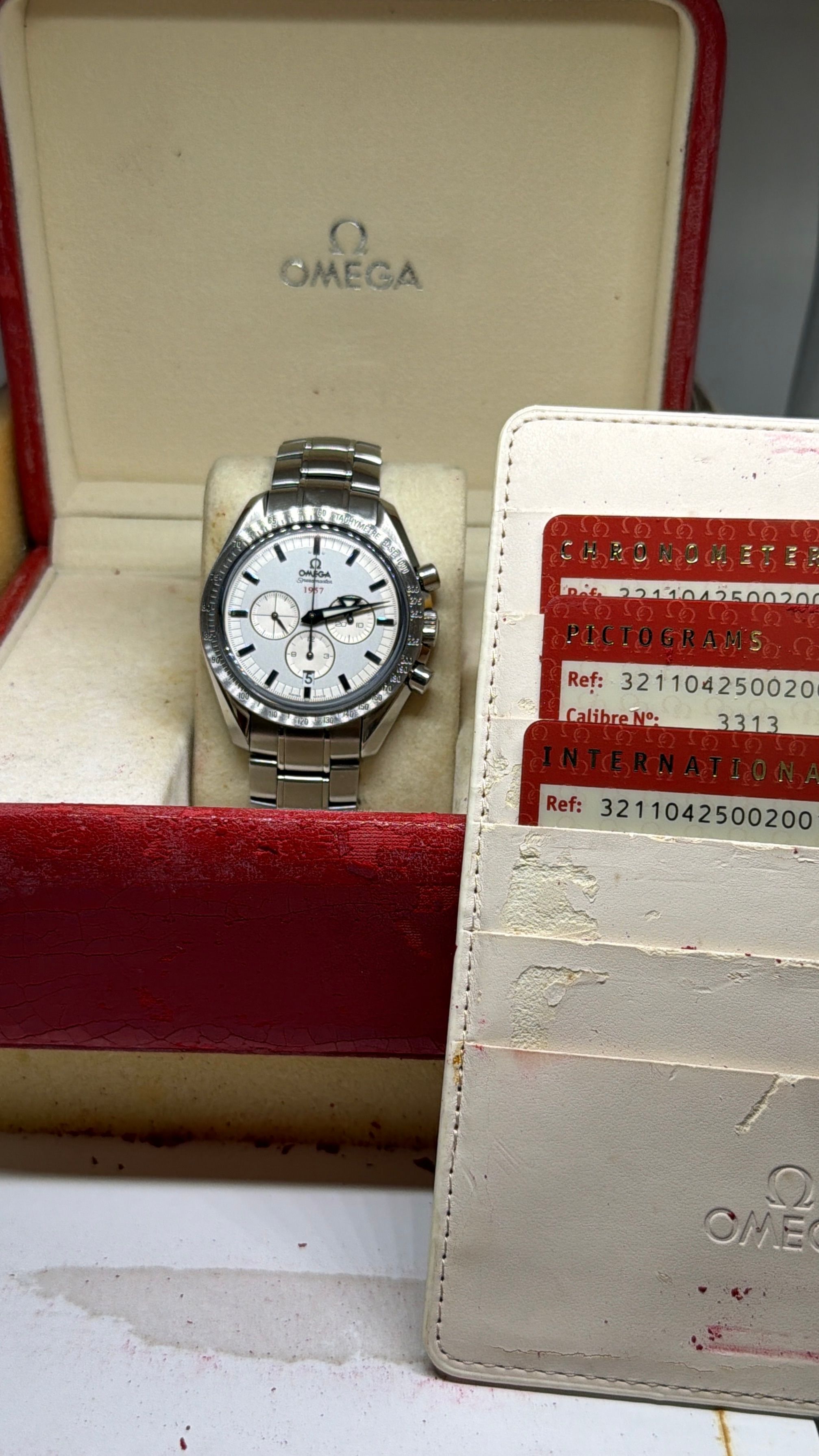 Omega Speedmaster Broad Arrow 1957 — foto