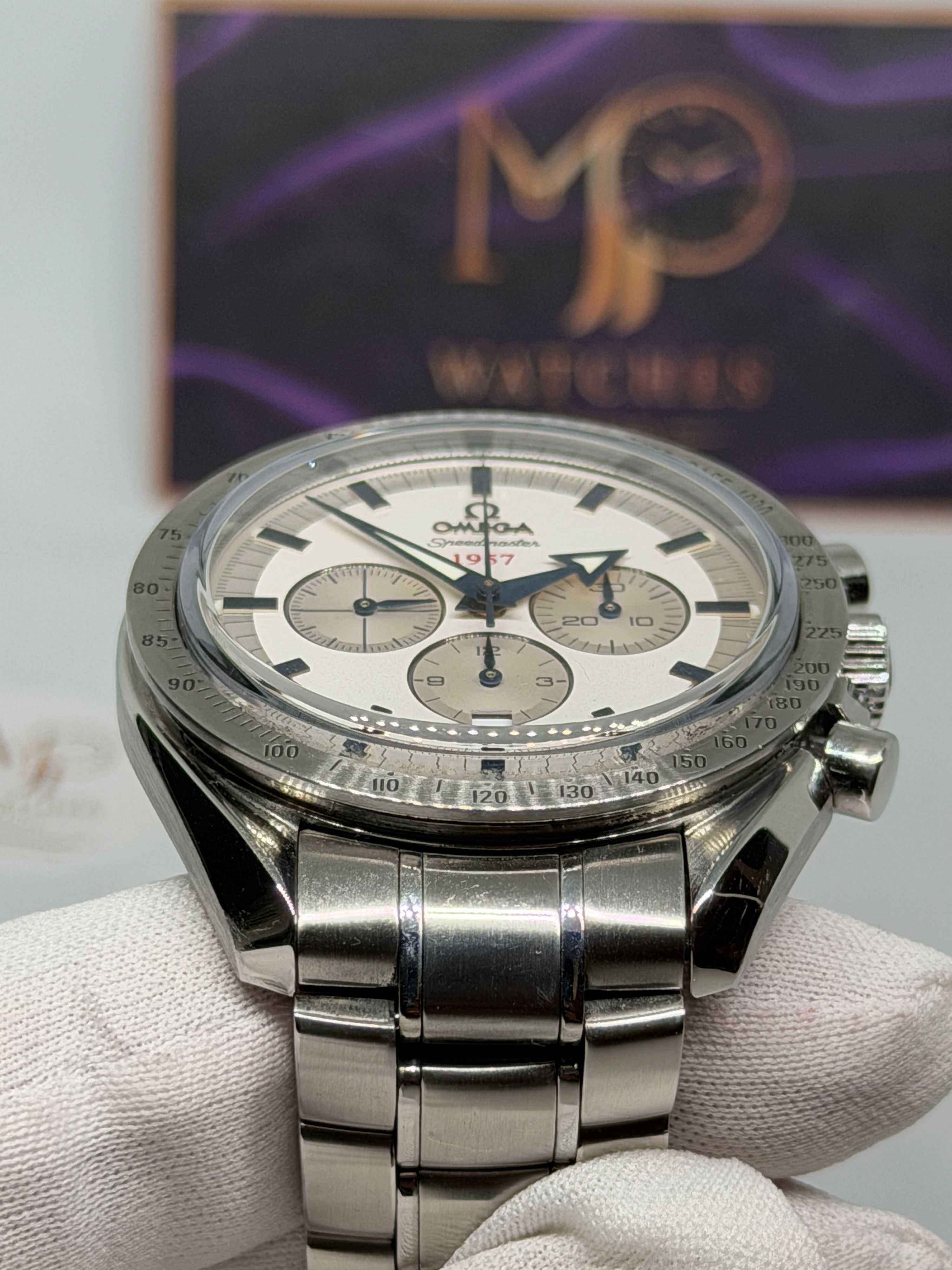 Omega Speedmaster Broad Arrow 1957 — foto
