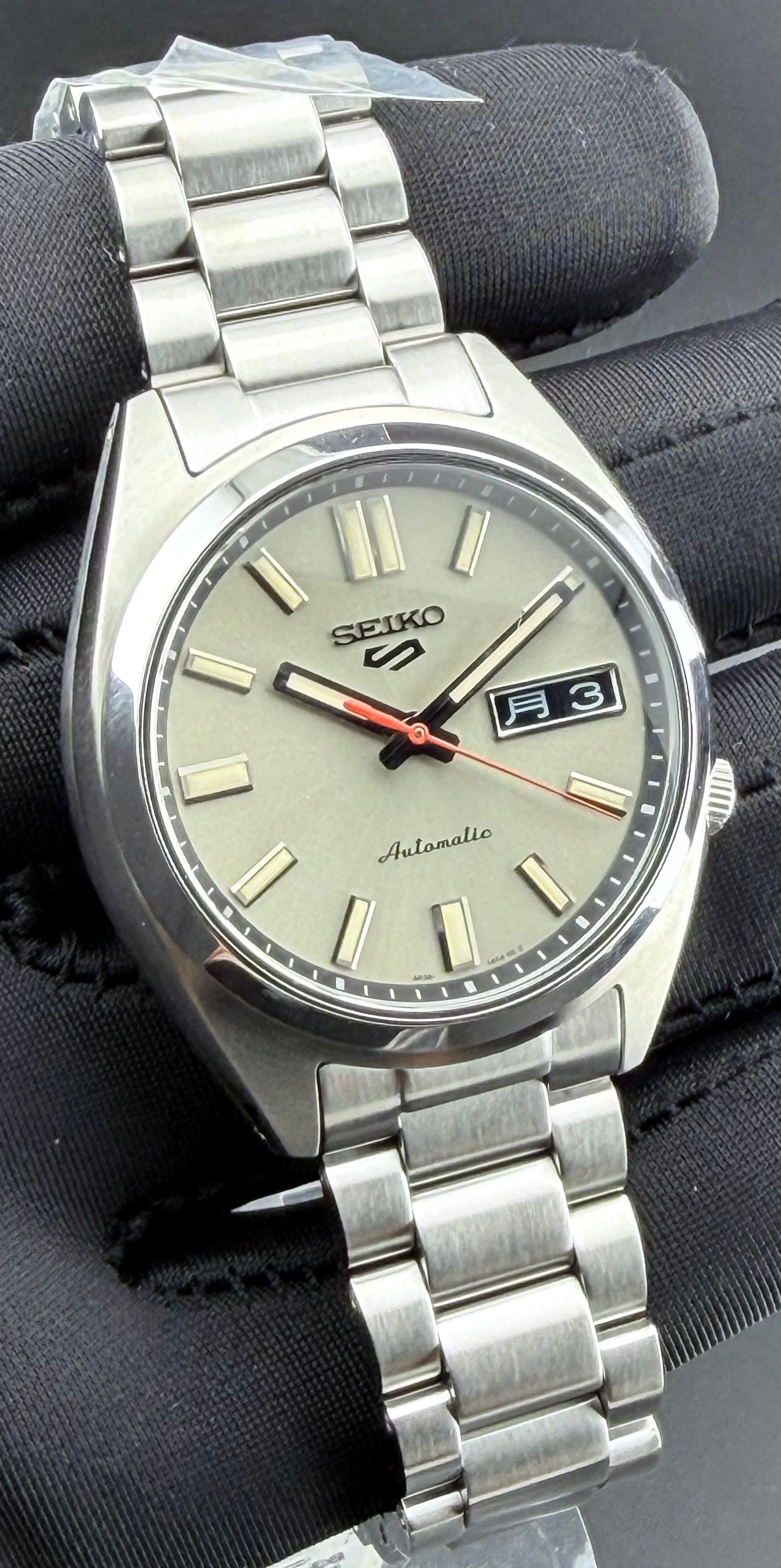Seiko 5 Sports SNXS Series — foto