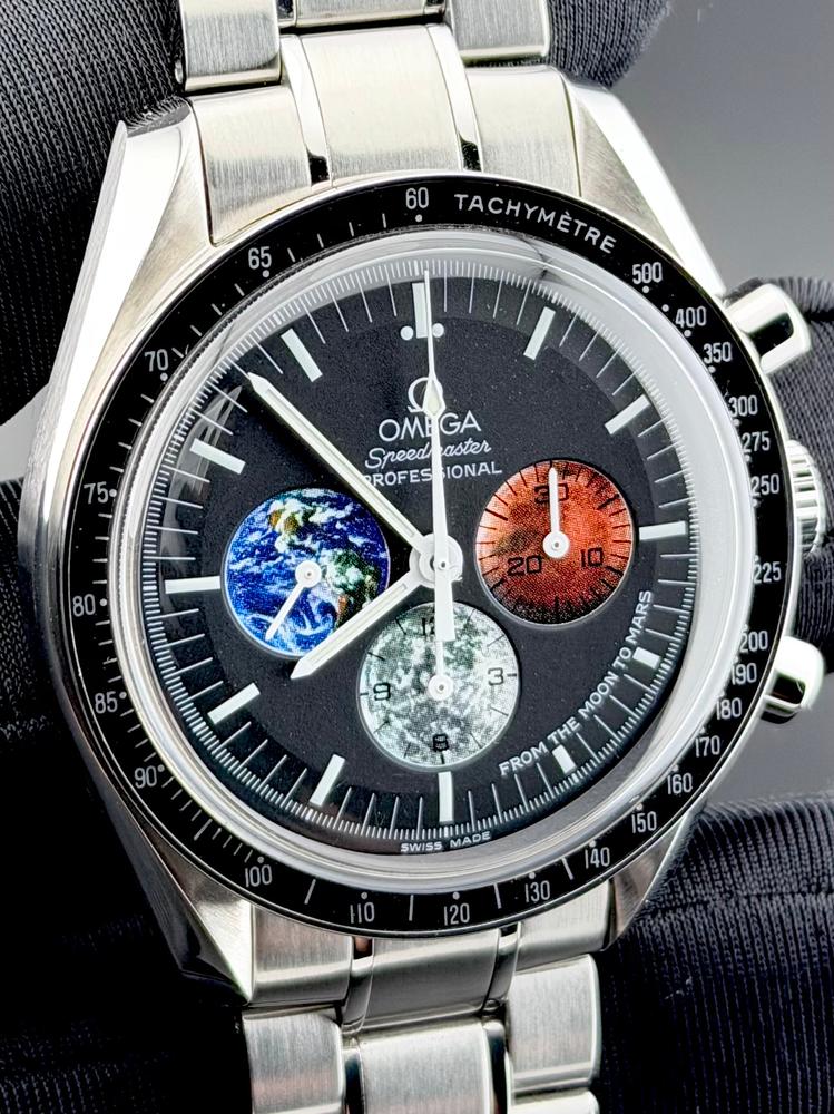 Omega Speedmaster “From The Moon To Mars” — foto