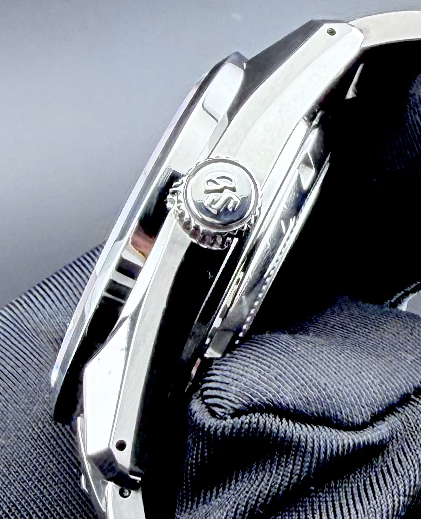 Gran Seiko Heritage Hi-Beat GMT Titanium — foto