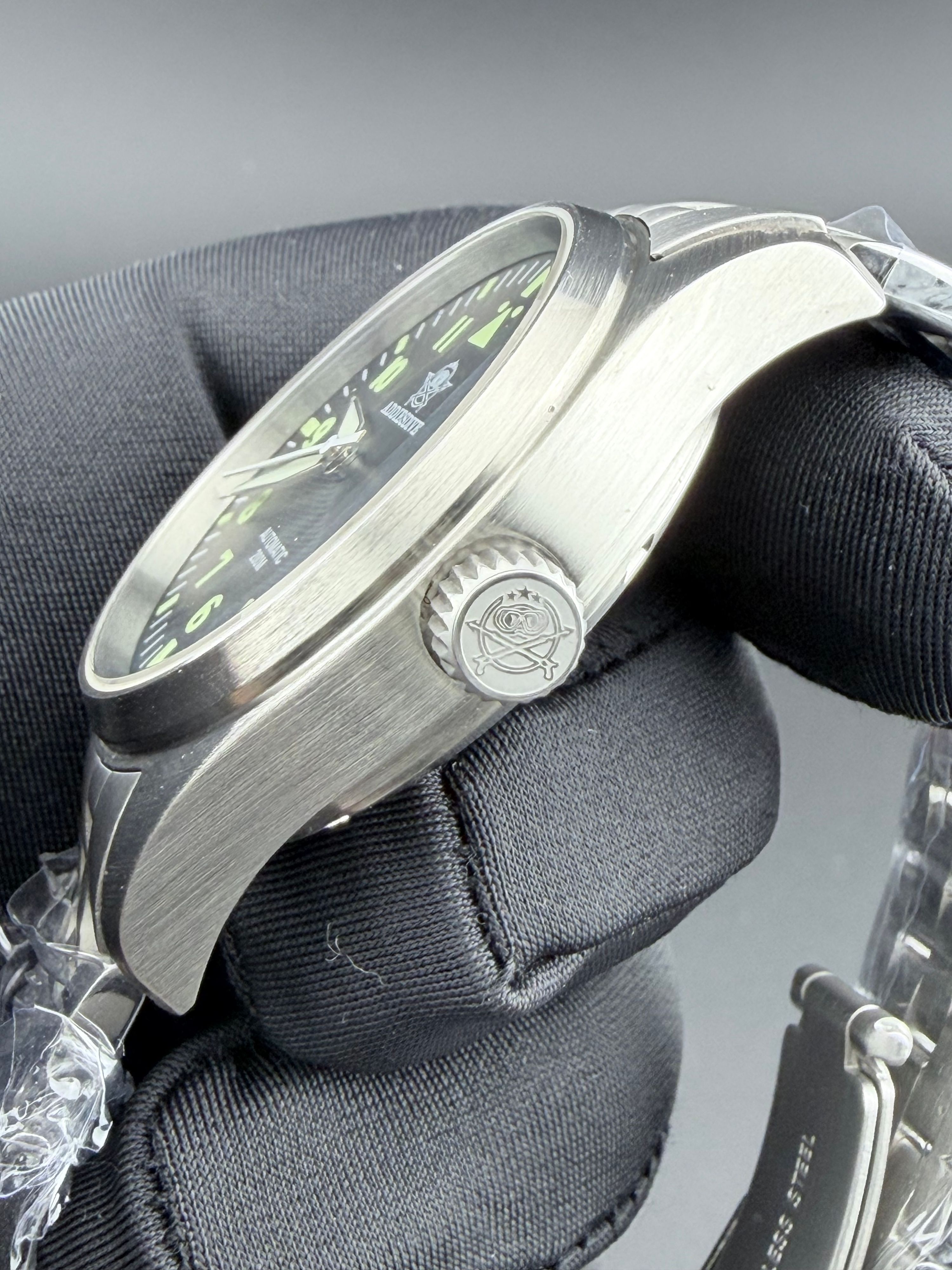 Addiesdive Pilot MY-H2 — foto