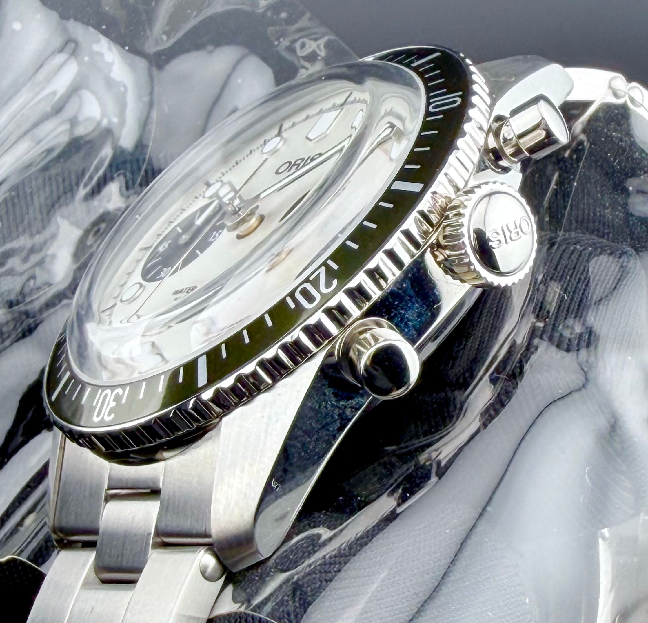 Oris Diver’s Sixty-Five Chronograph — foto