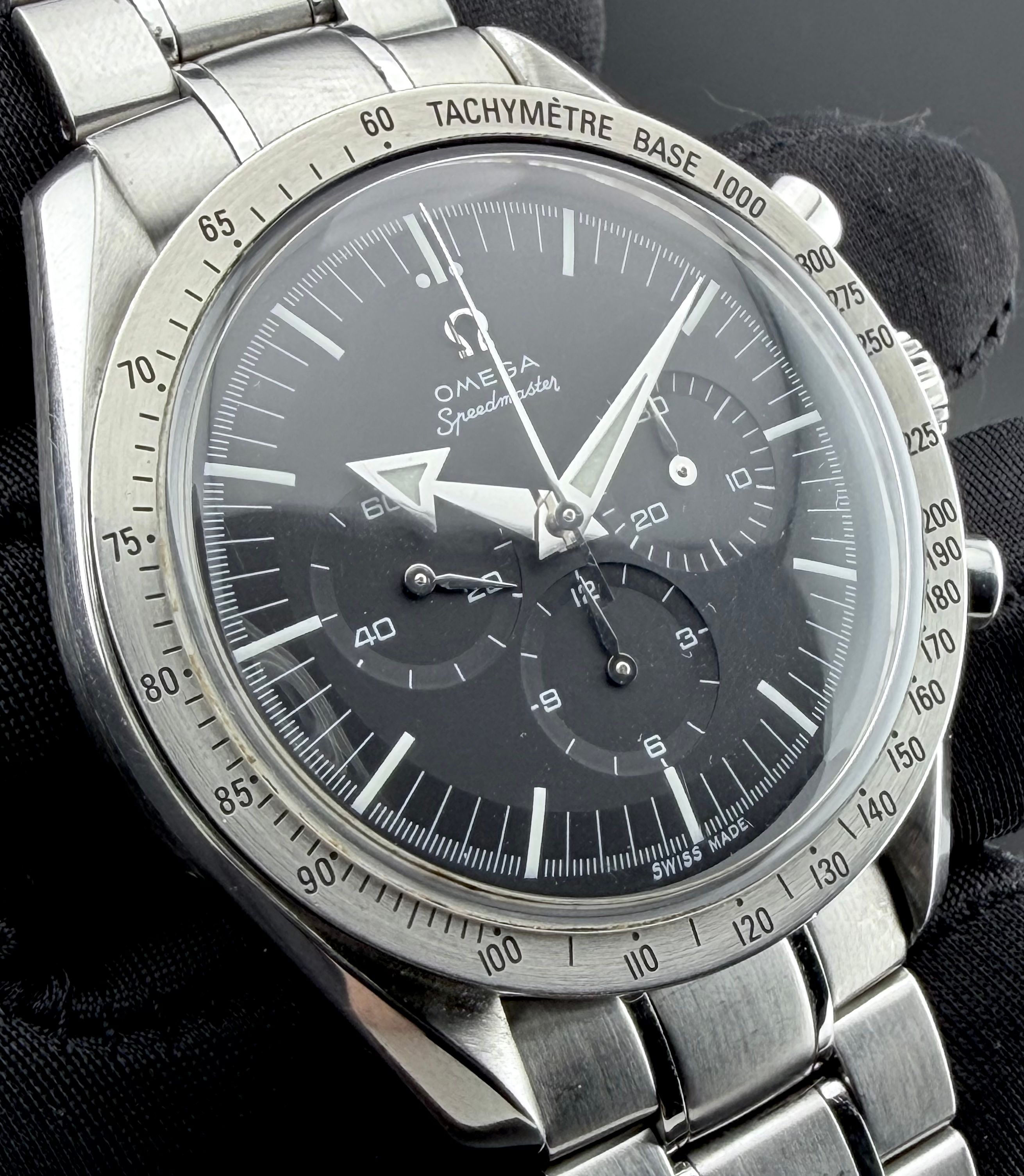 Omega Speedmaster Broad Arrow Replica 1957