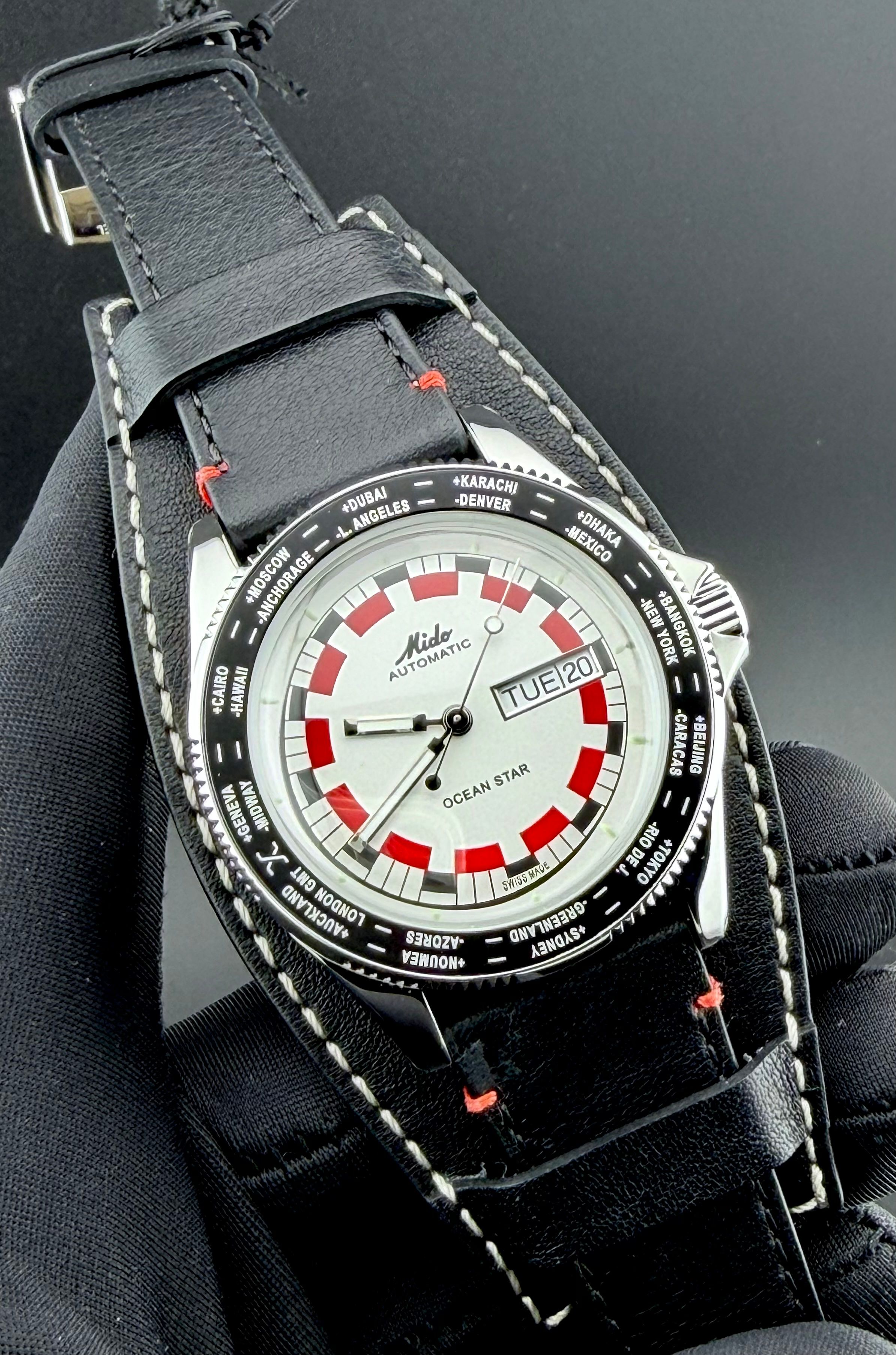 Mido Ocean Star Worldtime — foto