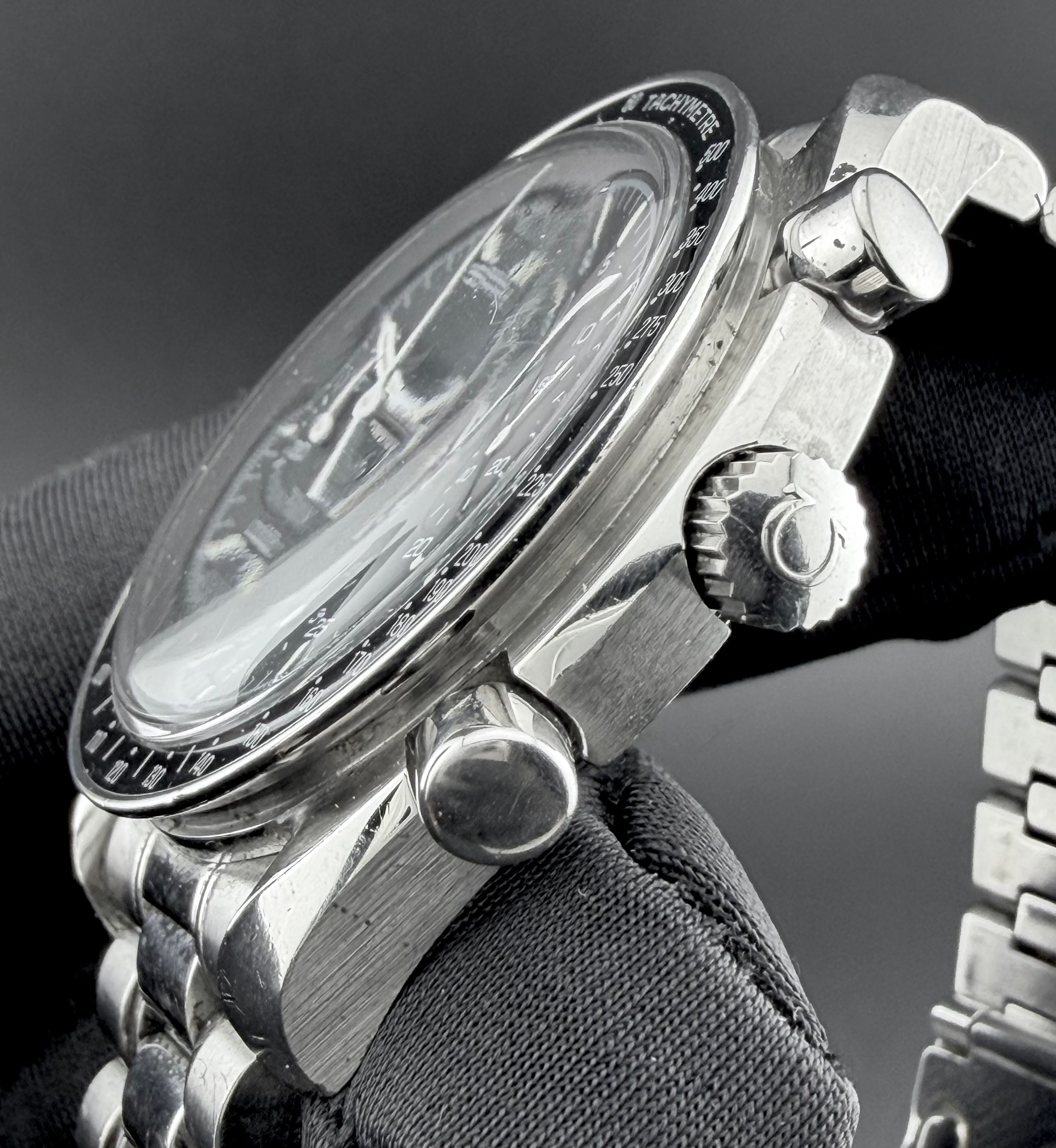 Omega Speedmaster Reduced — foto