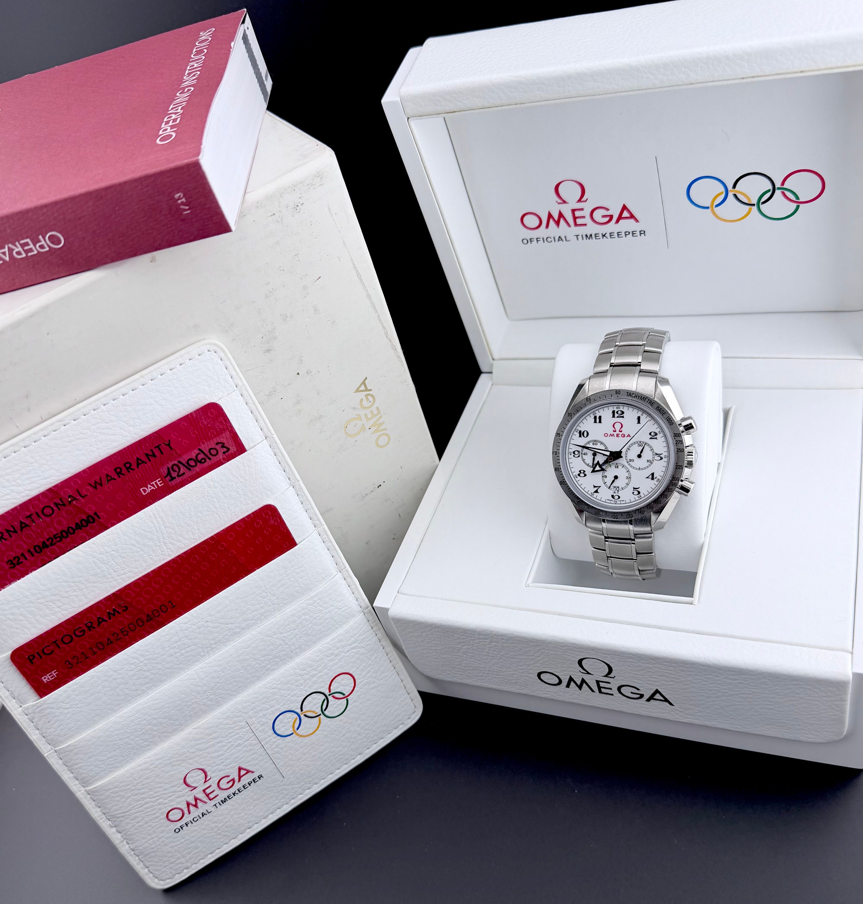 Omega Speedmaster Broad Arrow Olympic Timeless Collection — foto