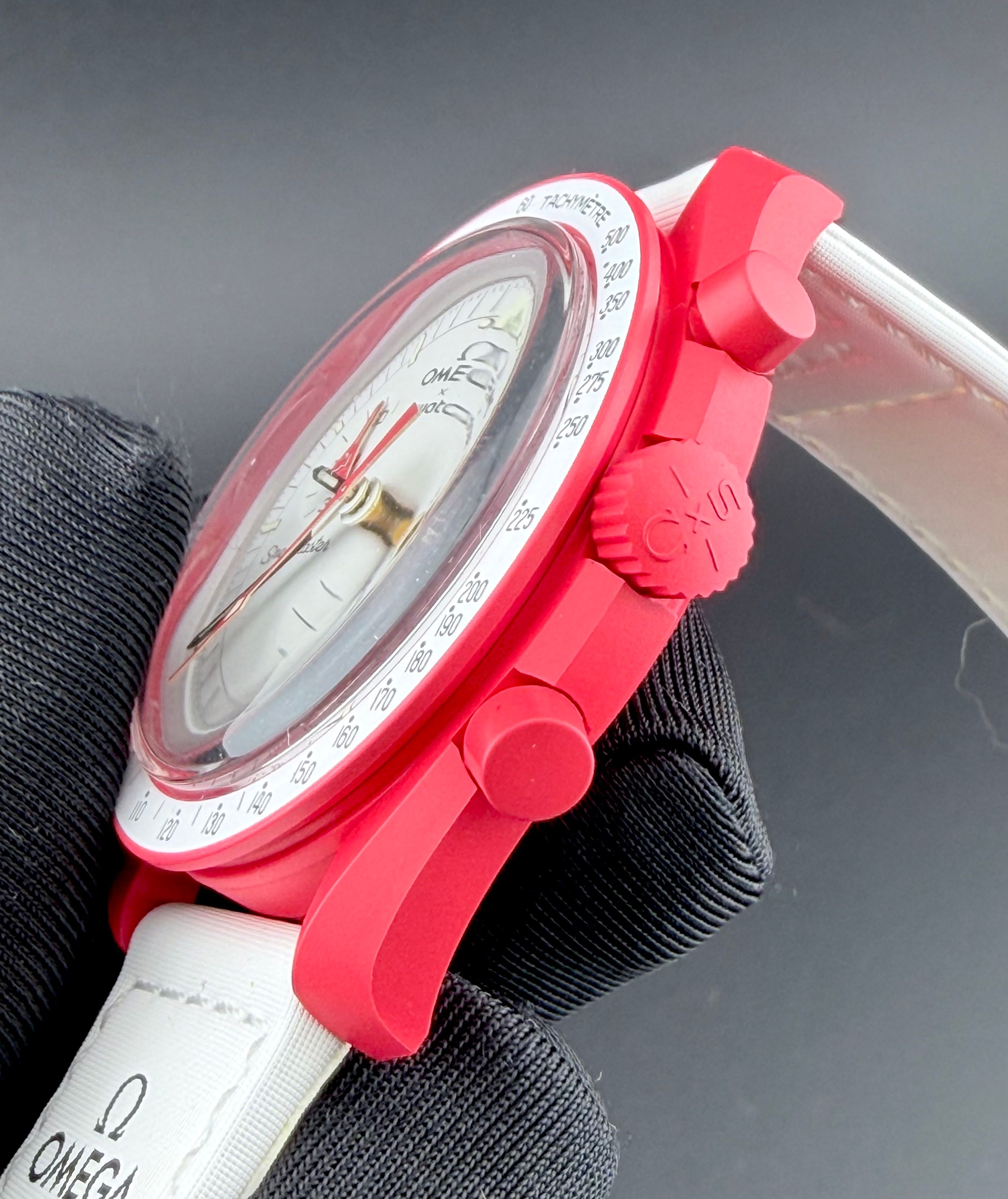 Swatch Moonswatch Mission To Mars — foto
