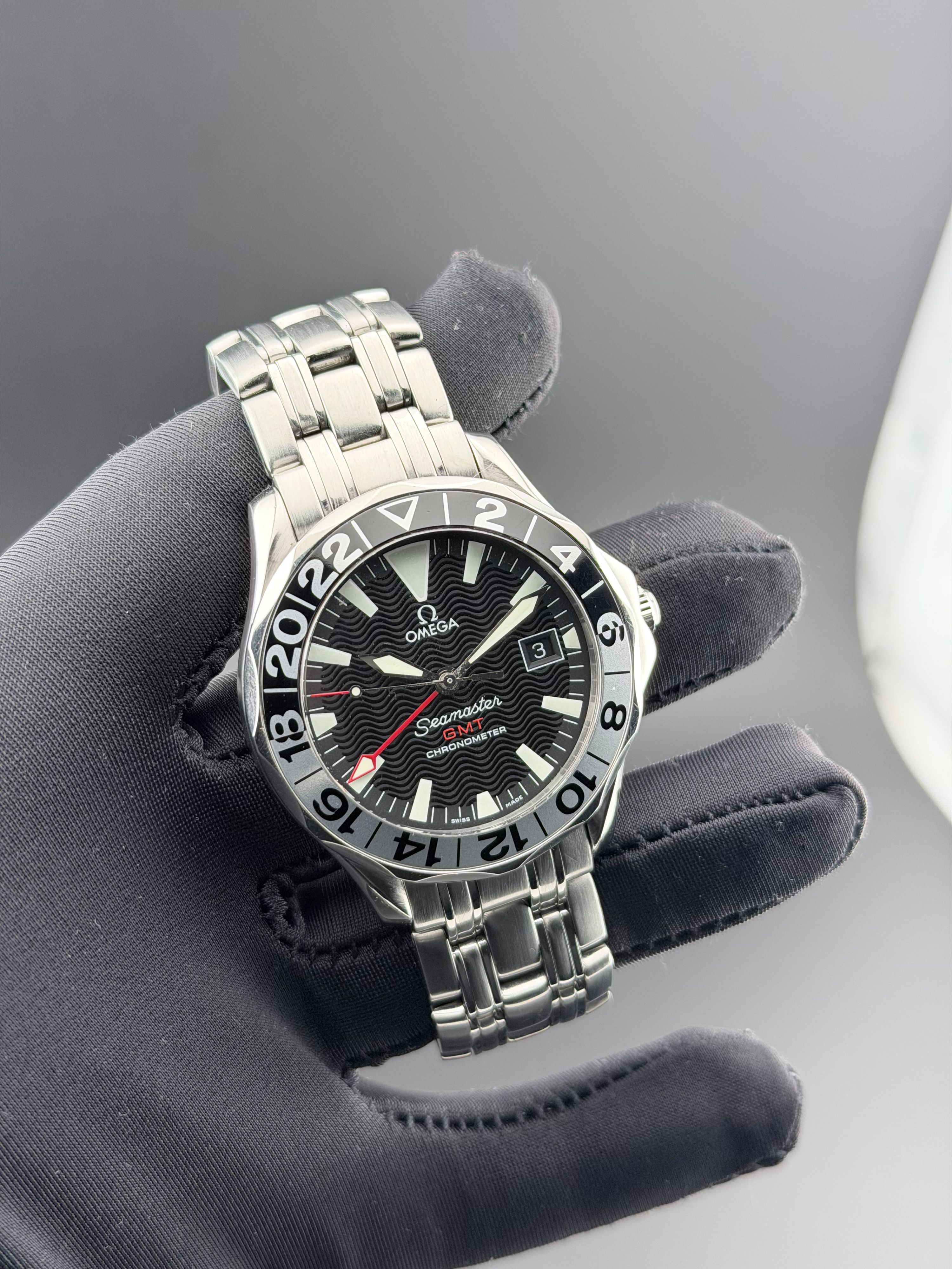 Omega Seamaster GMT “50th Anniversary” — foto