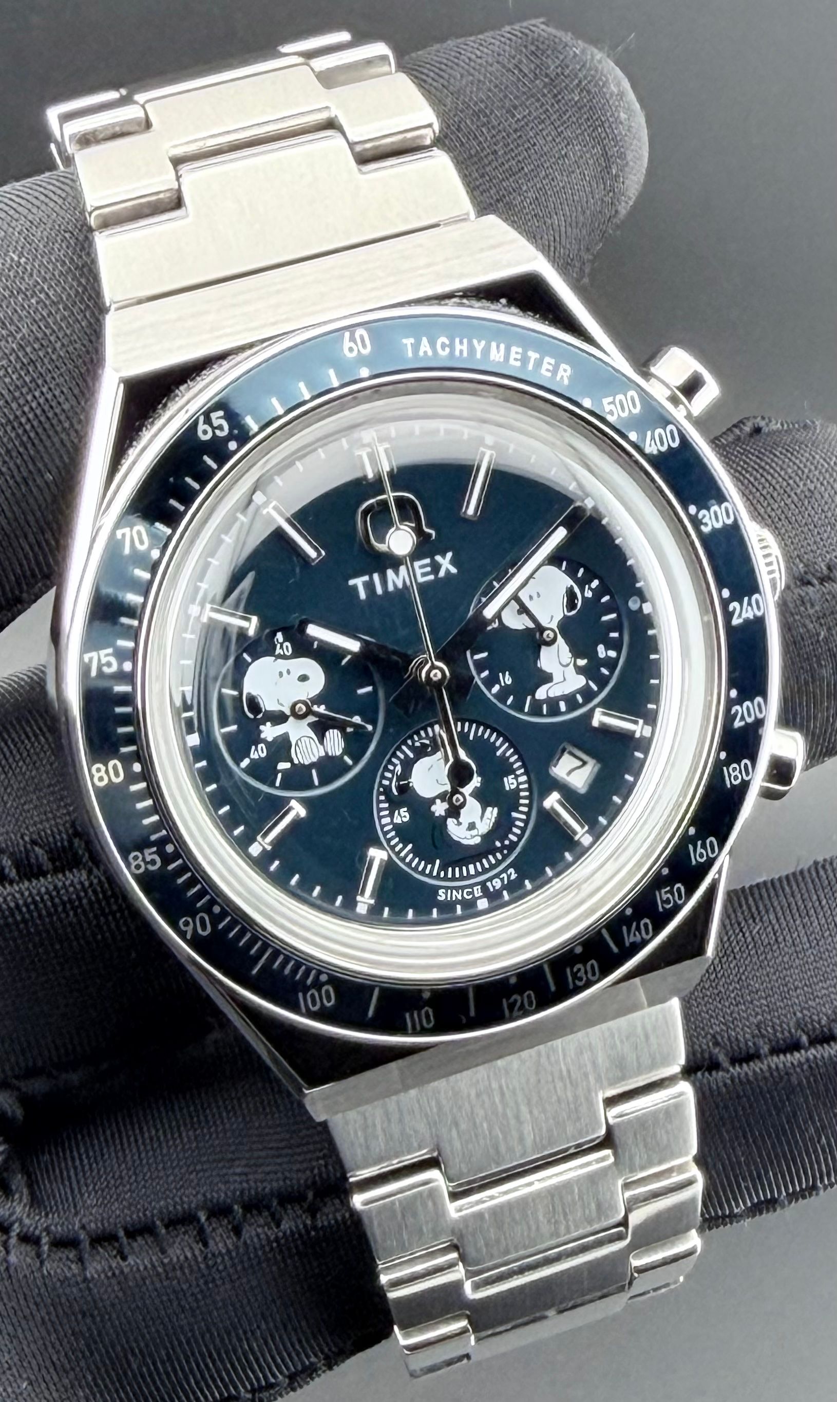 Timex Peanuts® x Q Timex® Chronograph — foto