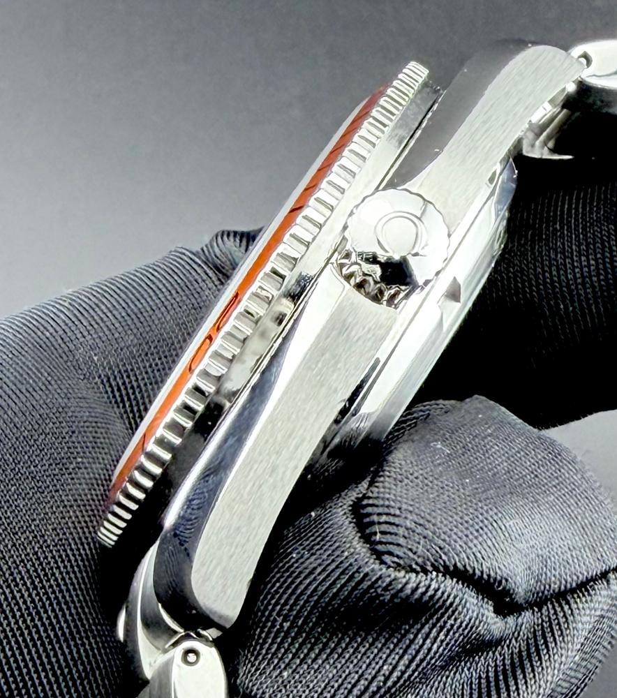 Omega Seamaster Planet Ocean 600m — foto