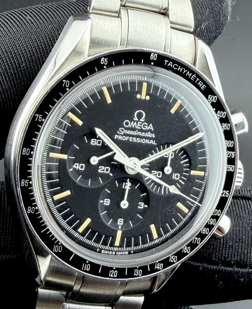 Omega Speedmaster Moonwatch — foto