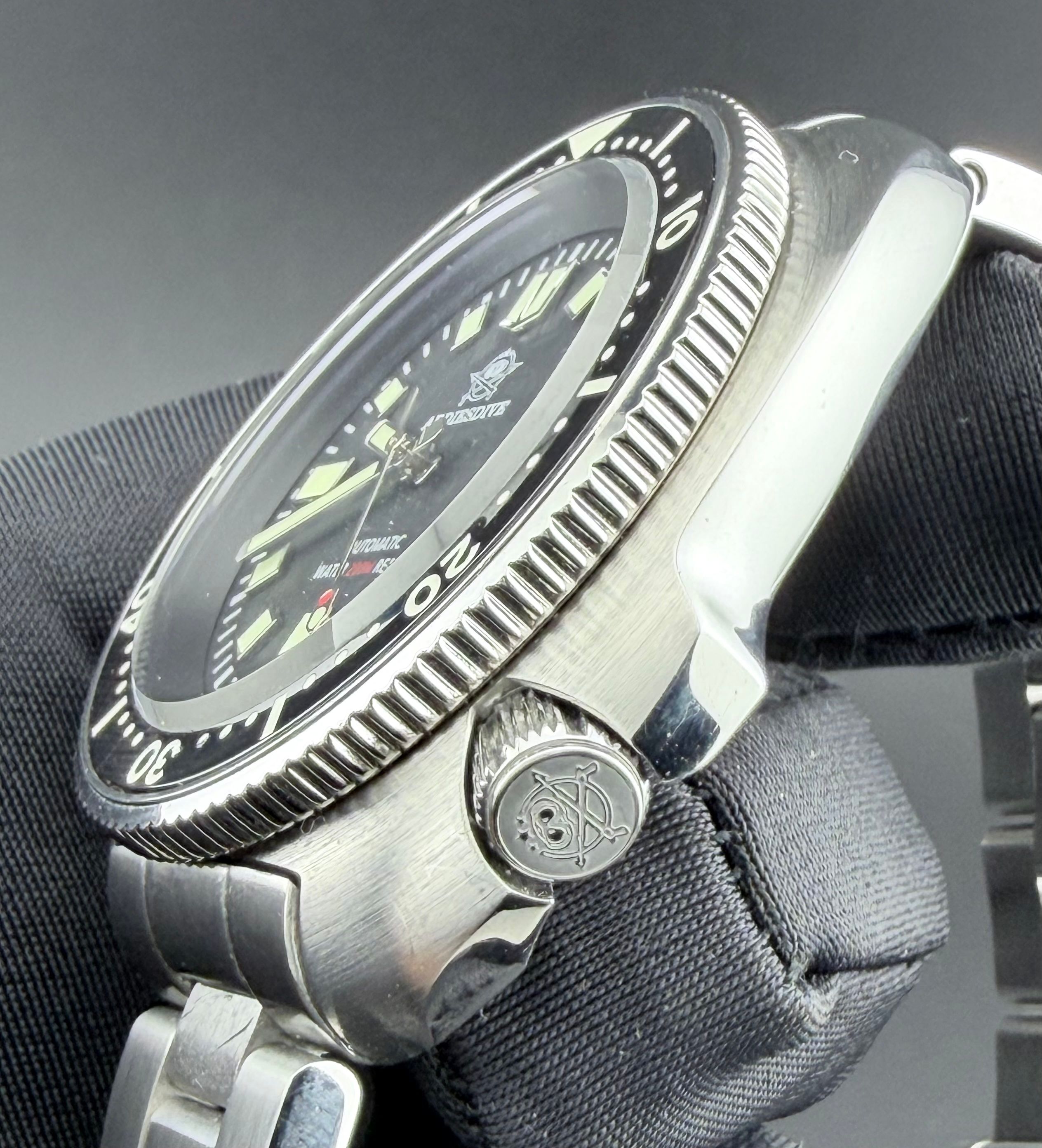 Addiesdive Captain Willard automatic — foto