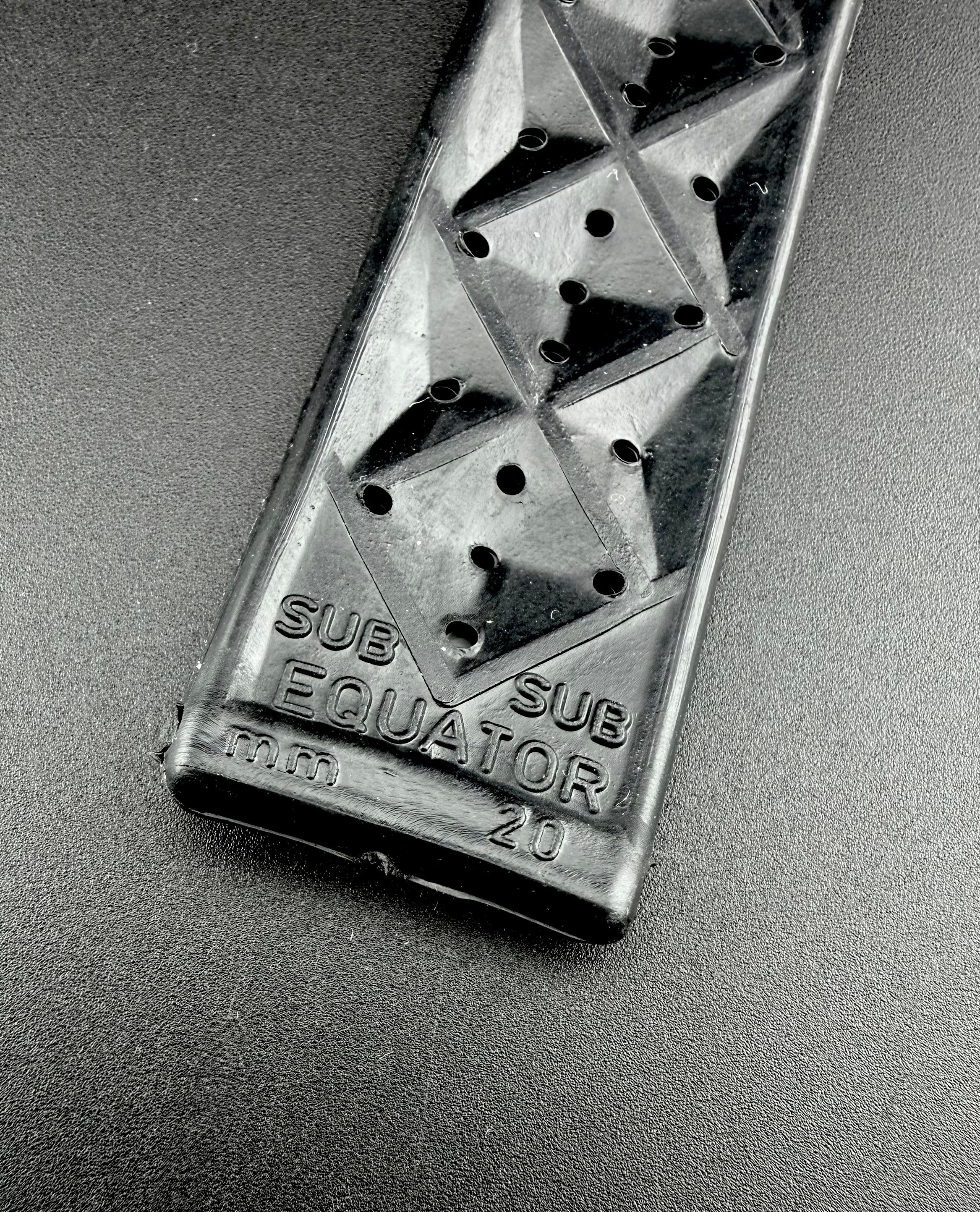Cinturino tropic Equator sub anni ‘60/‘70 — foto
