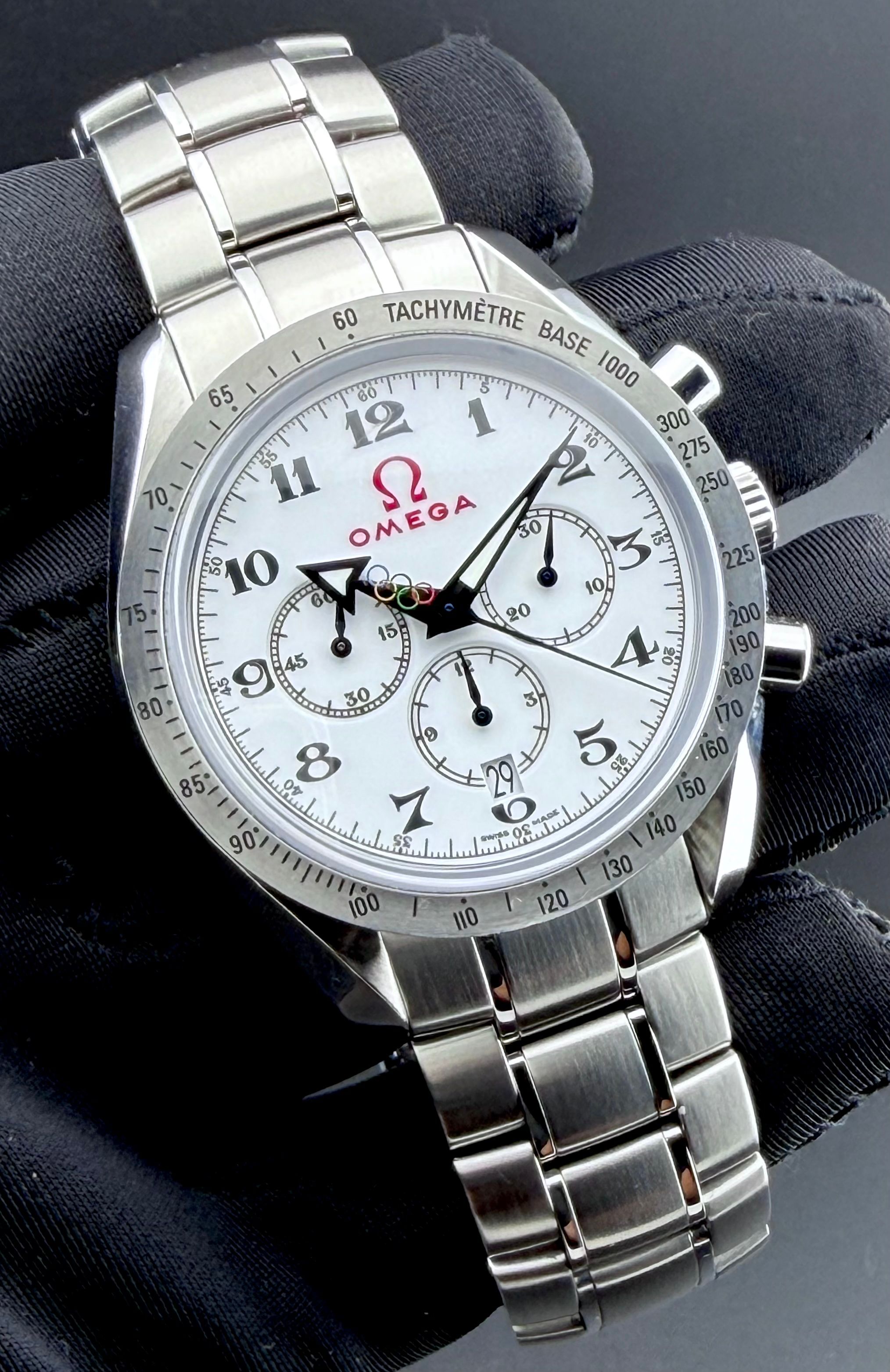 Omega Speedmaster Broad Arrow Olympic Timeless Collection — foto