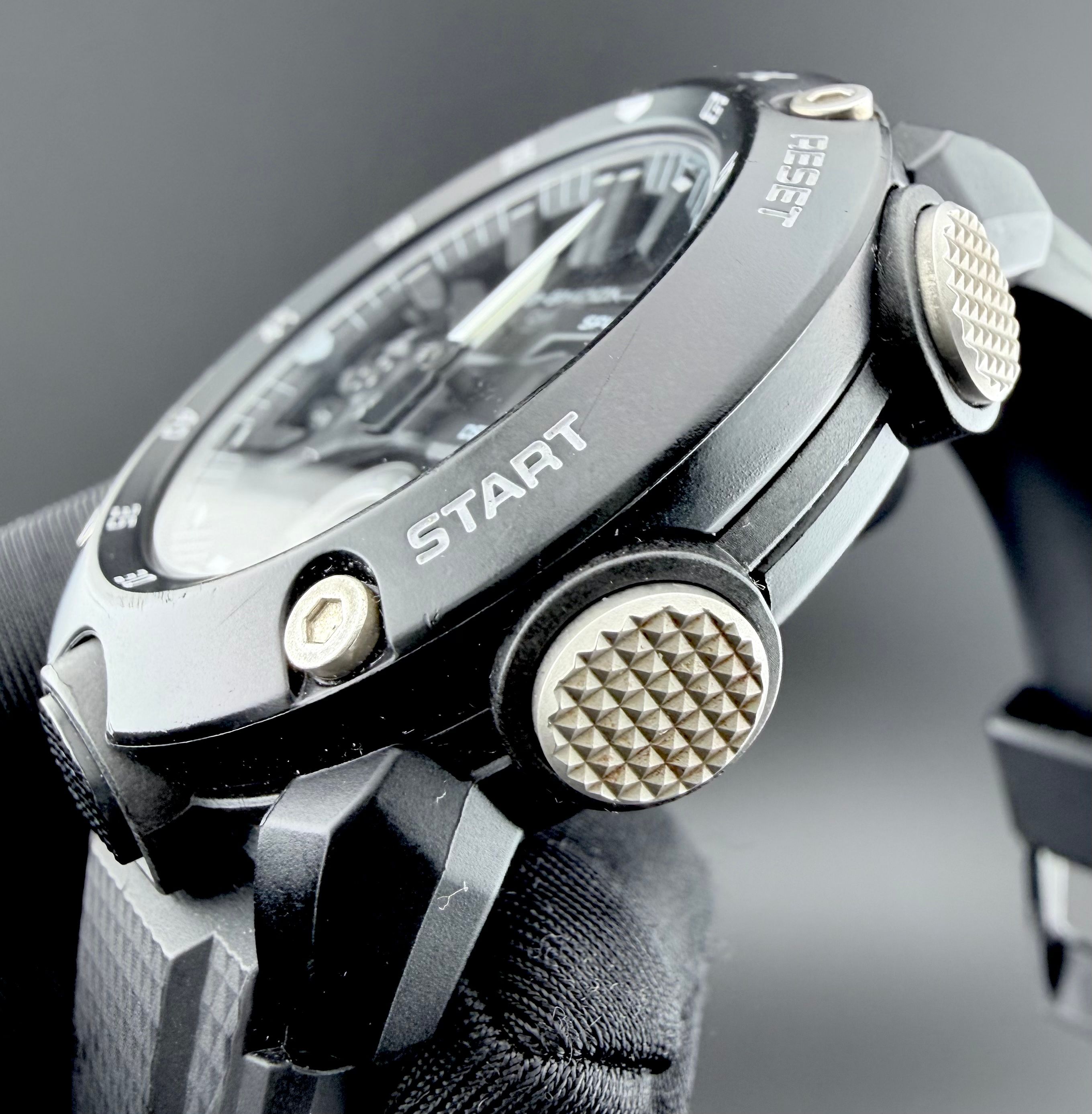 Casio G-Shock GA-2000S-1A — foto
