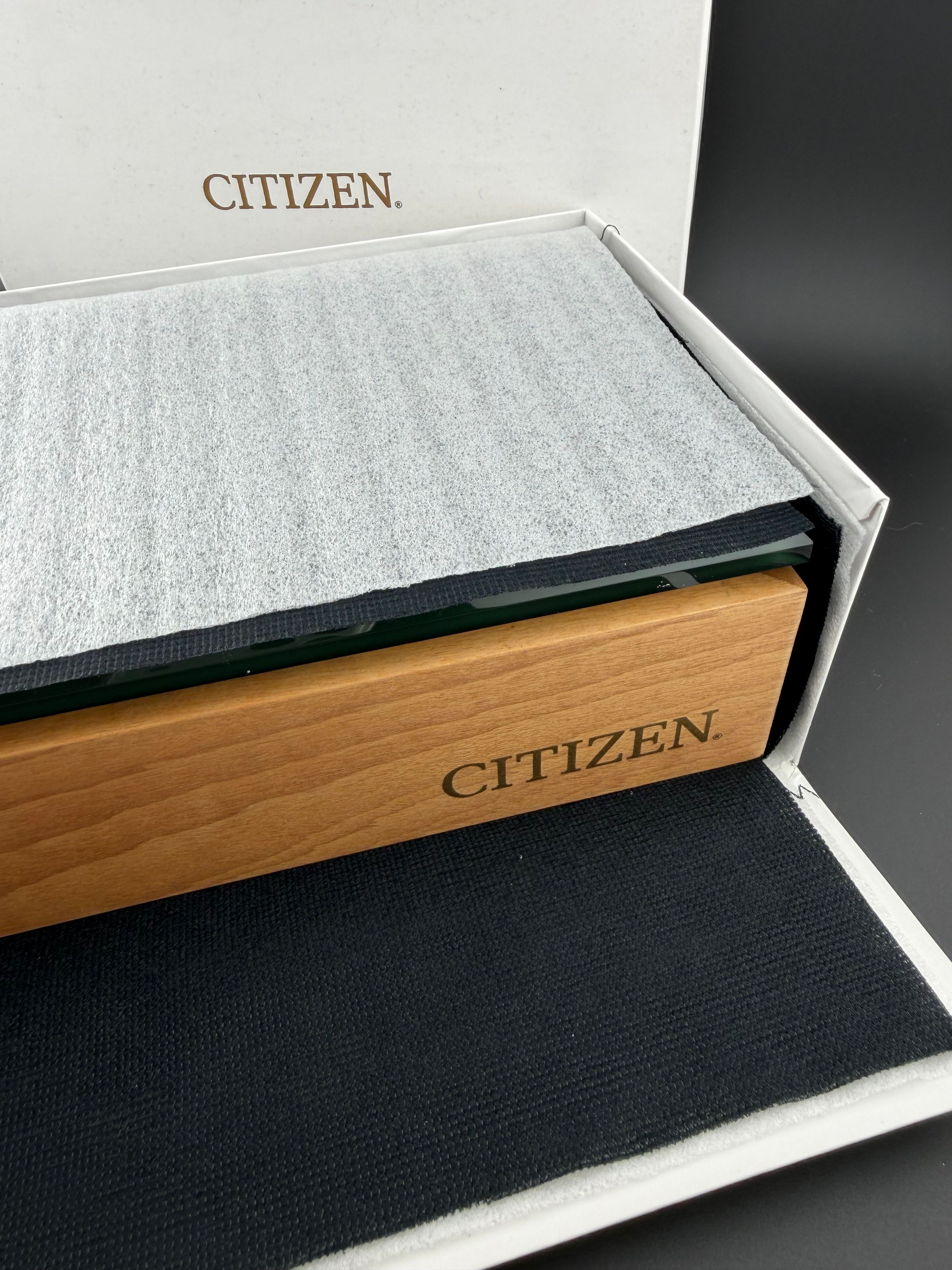 Scatola Citizen legno completa anni 2010 — foto