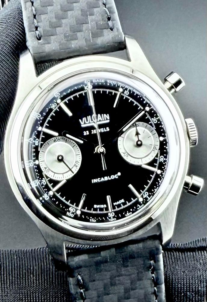 IN OFFERTA — Vulcain 1970 Chronograph reverse panda — foto