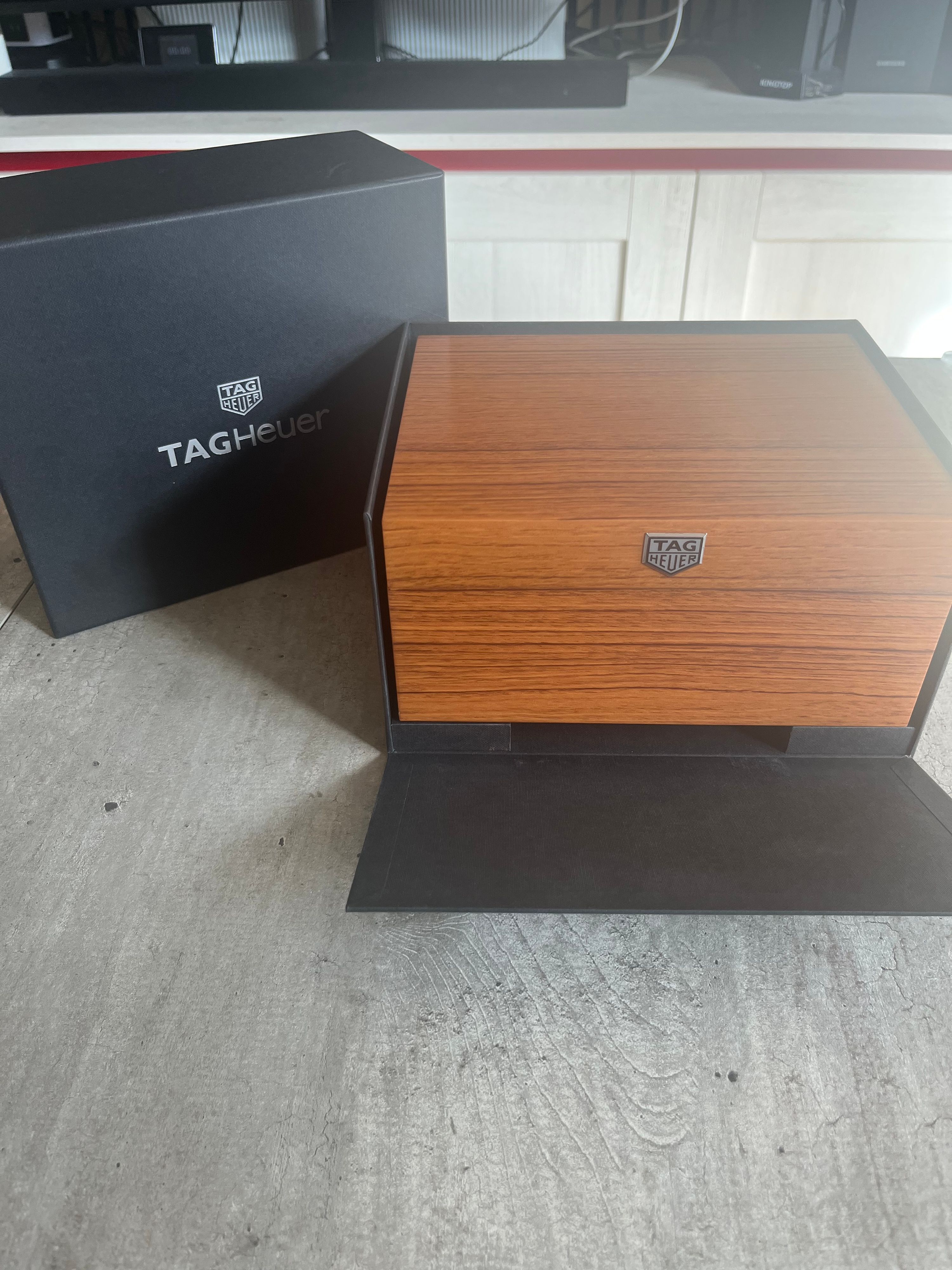Scatola tag heuer