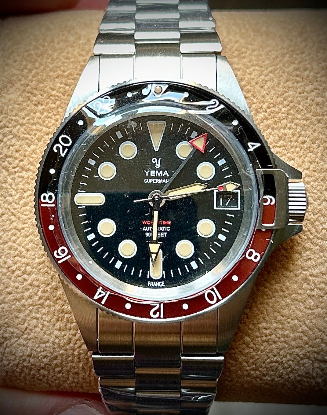 Yema Superman GMT Coke 300m
