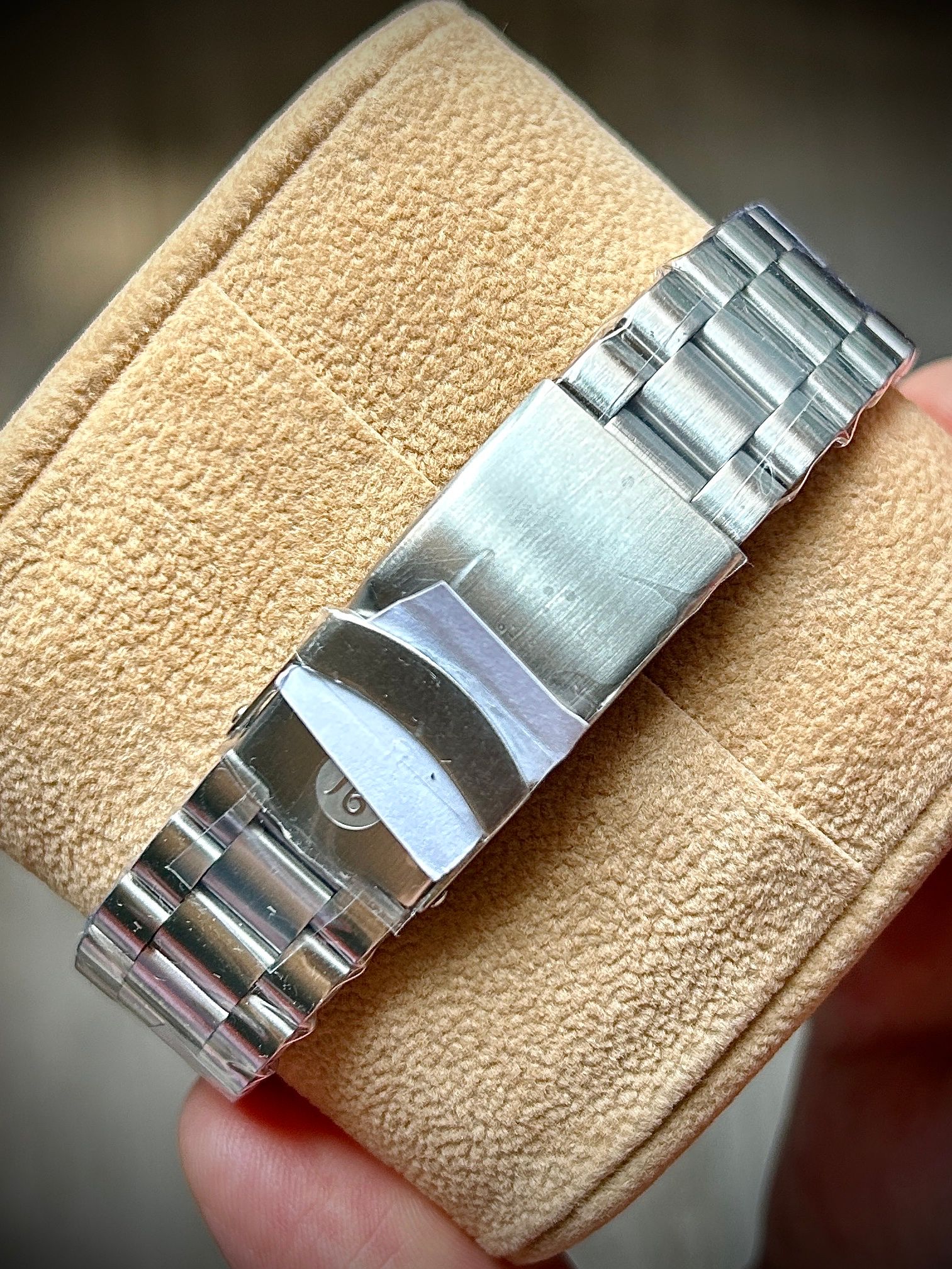 Yema Superman GMT Coke 300m — foto